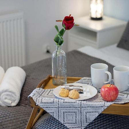 Apartamenty Platany Z Parkingiem By Noclegi Renters Kołobrzeg Exteriör bild