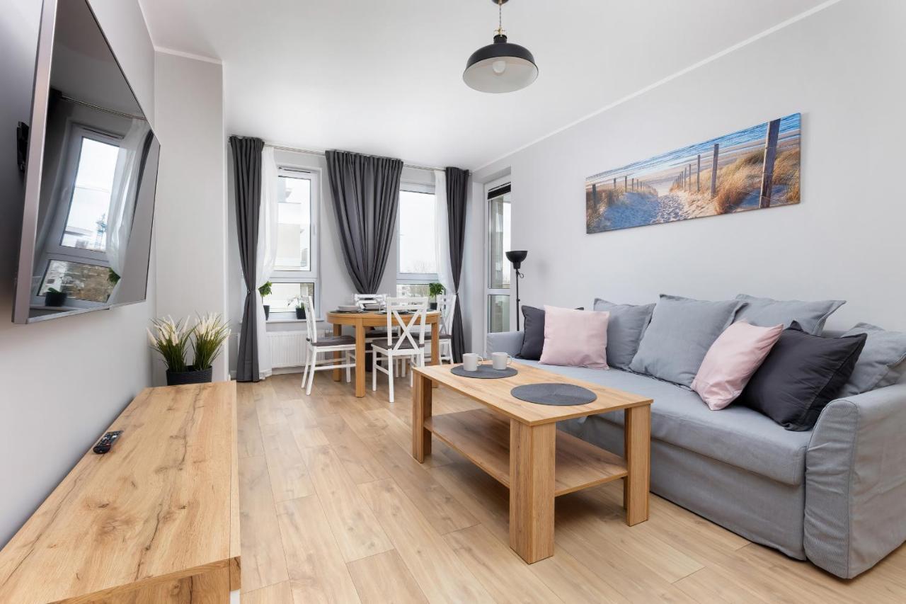 Apartamenty Platany Z Parkingiem By Noclegi Renters Kołobrzeg Exteriör bild