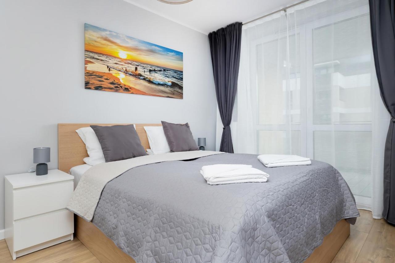 Apartamenty Platany Z Parkingiem By Noclegi Renters Kołobrzeg Exteriör bild