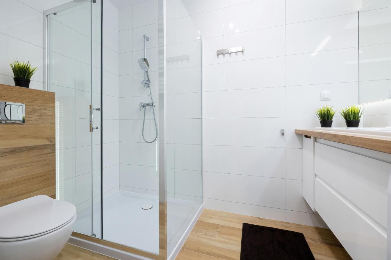 Apartamenty Platany Z Parkingiem By Noclegi Renters Kołobrzeg Exteriör bild