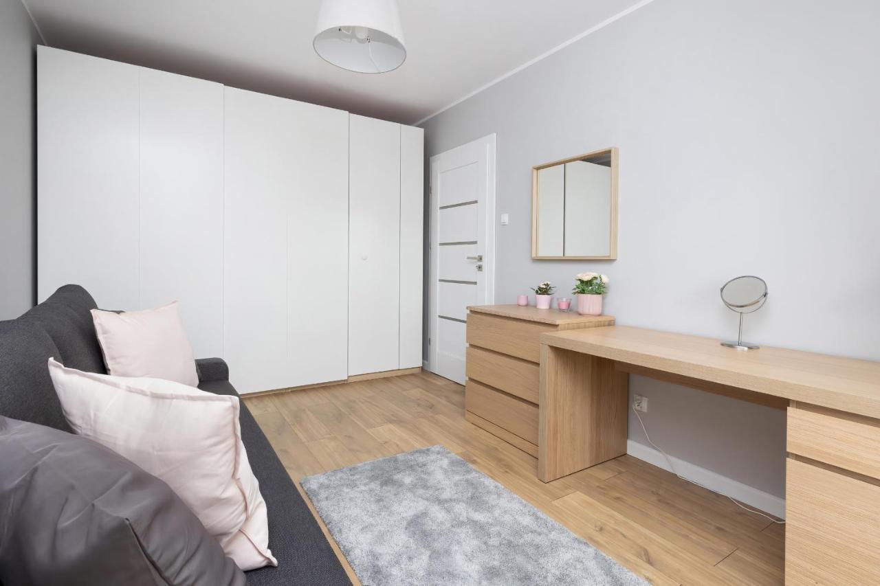 Apartamenty Platany Z Parkingiem By Noclegi Renters Kołobrzeg Exteriör bild