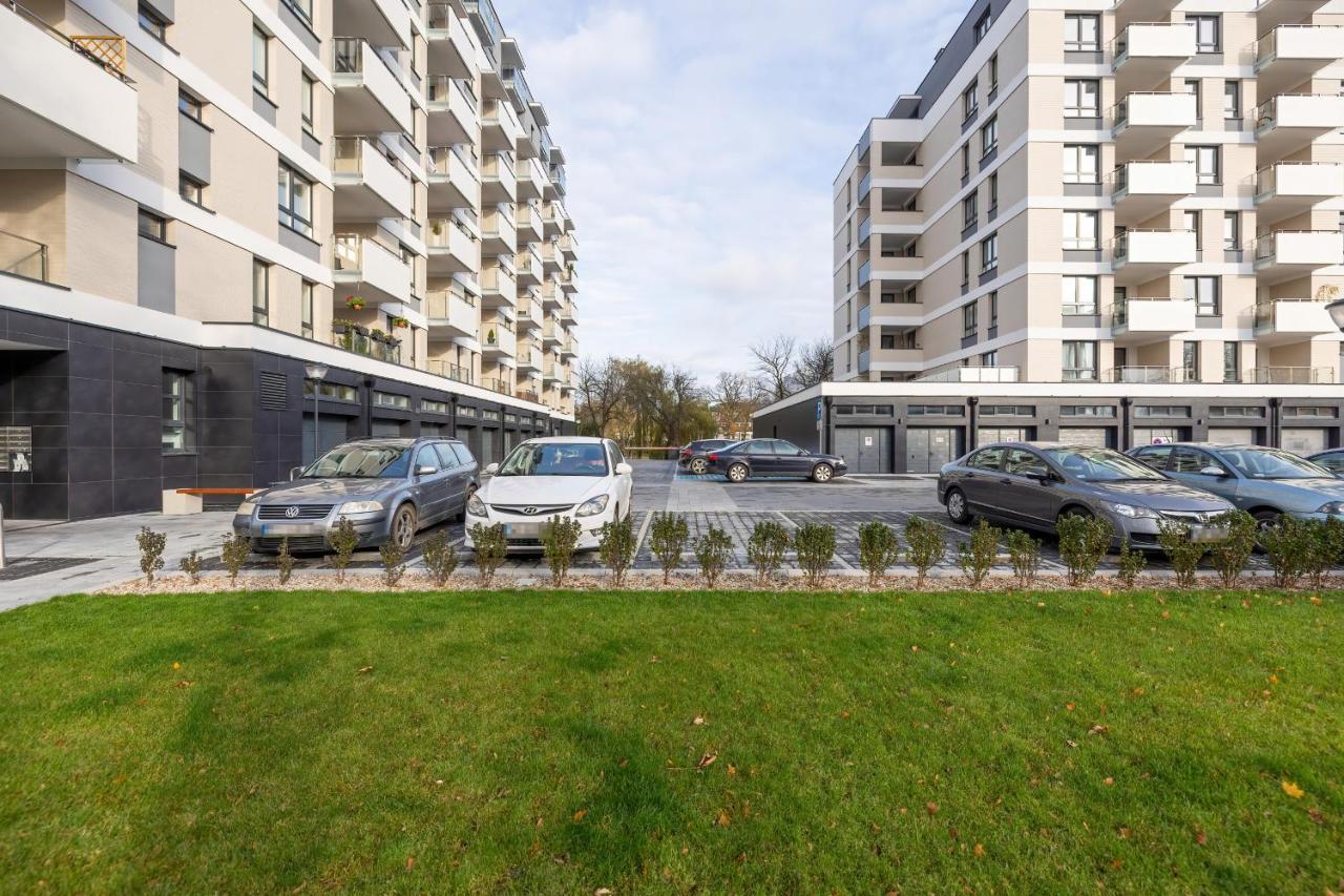 Apartamenty Platany Z Parkingiem By Noclegi Renters Kołobrzeg Exteriör bild