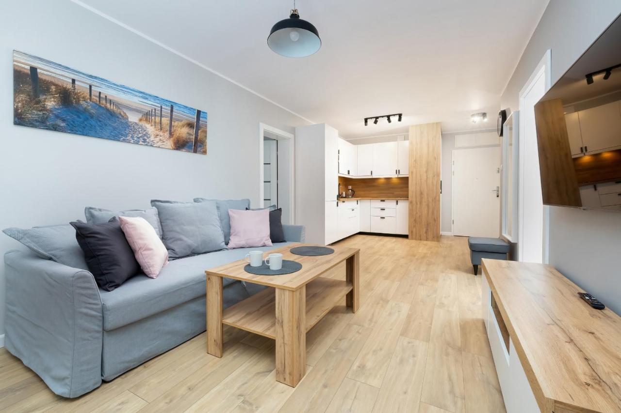 Apartamenty Platany Z Parkingiem By Noclegi Renters Kołobrzeg Exteriör bild
