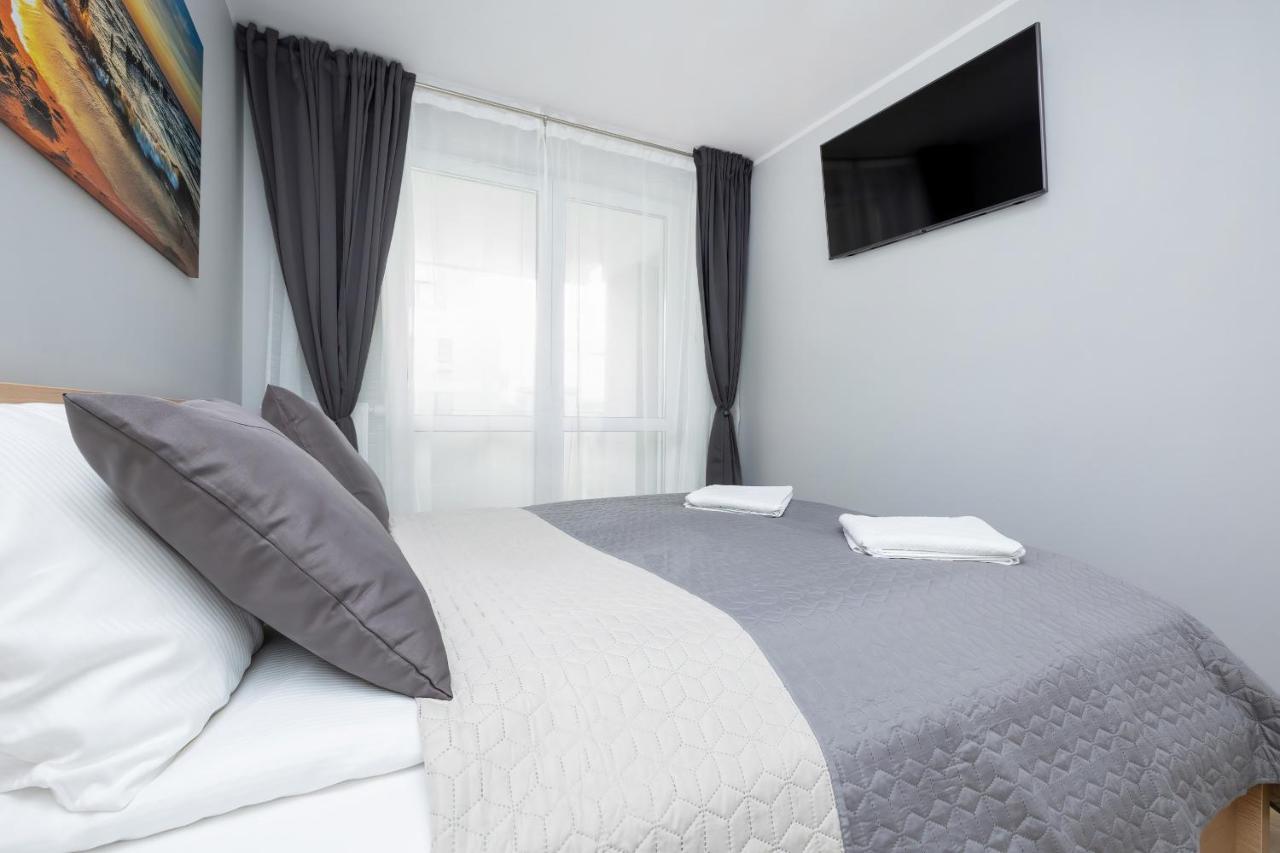 Apartamenty Platany Z Parkingiem By Noclegi Renters Kołobrzeg Exteriör bild