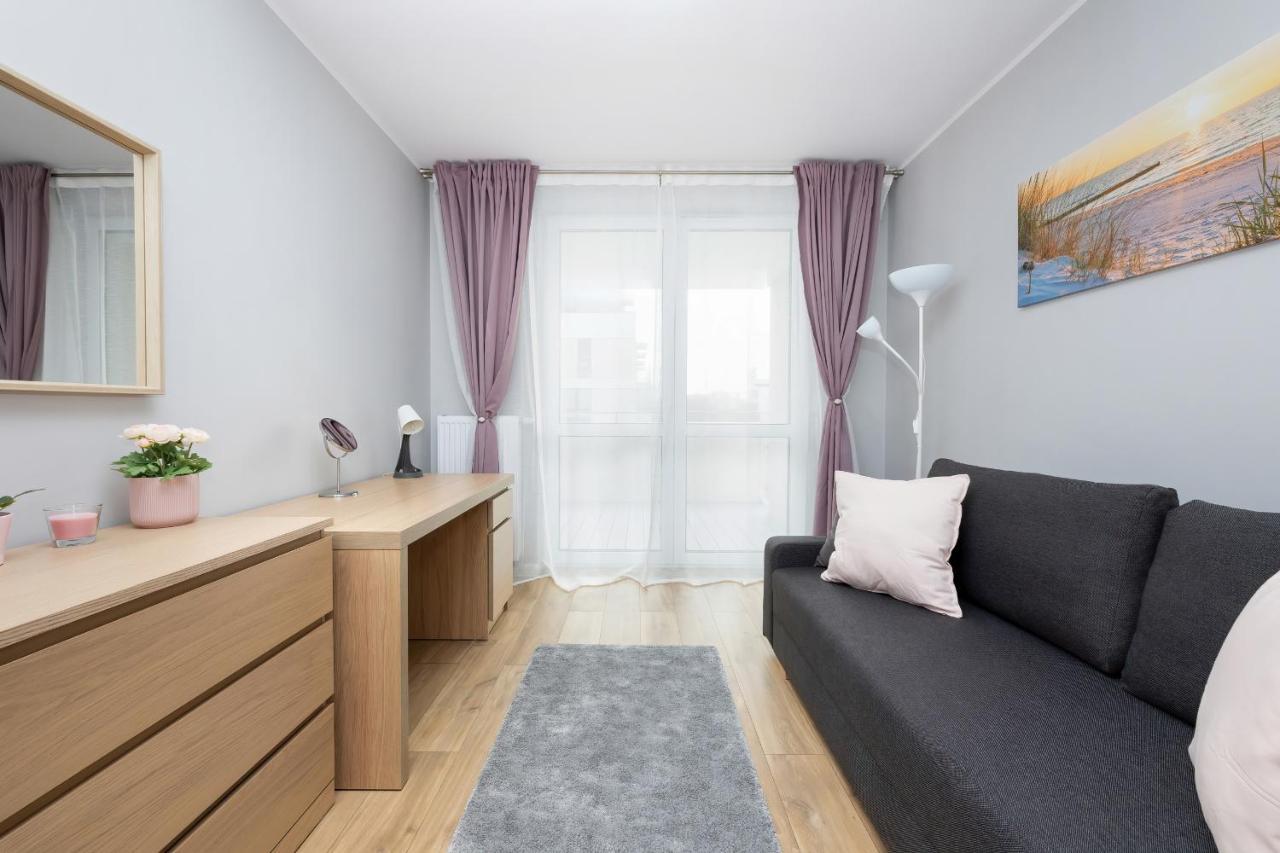 Apartamenty Platany Z Parkingiem By Noclegi Renters Kołobrzeg Exteriör bild