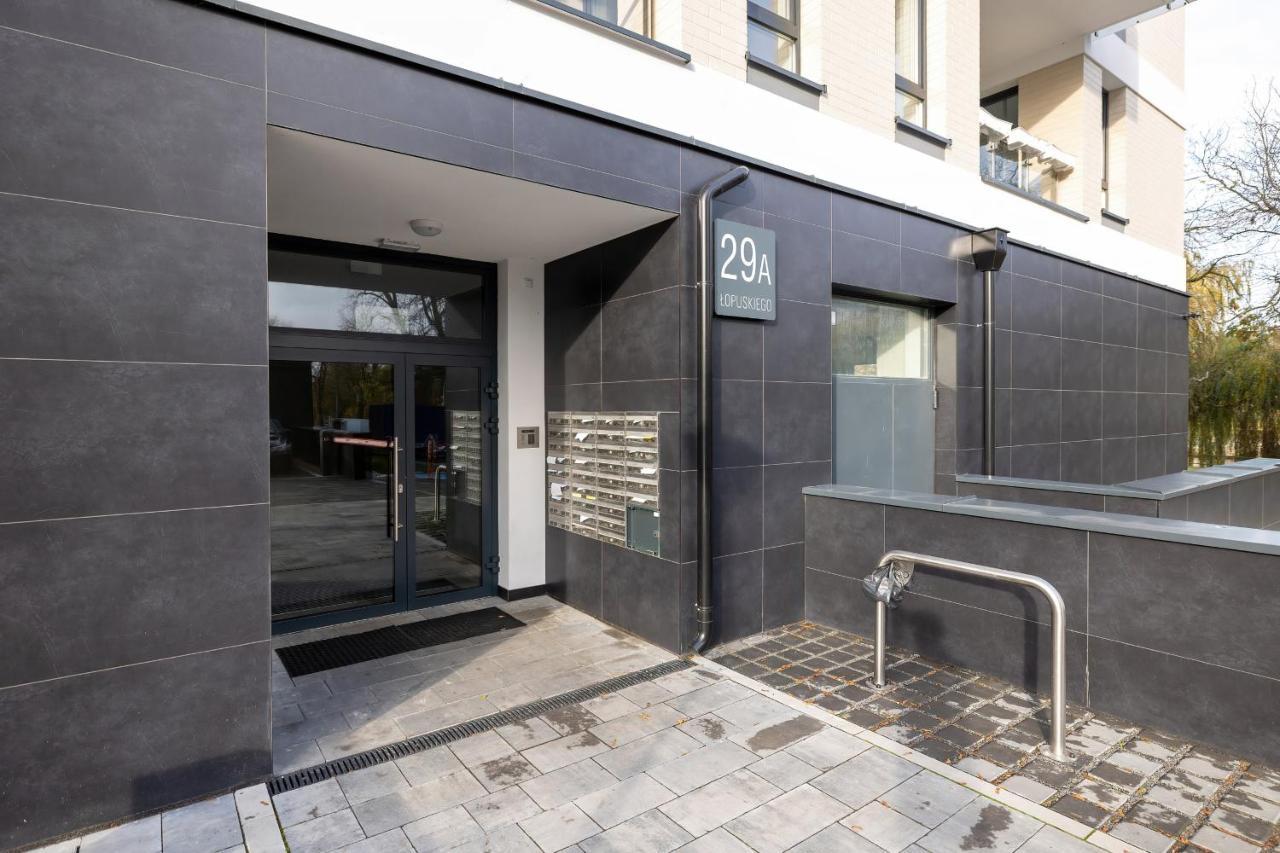 Apartamenty Platany Z Parkingiem By Noclegi Renters Kołobrzeg Exteriör bild