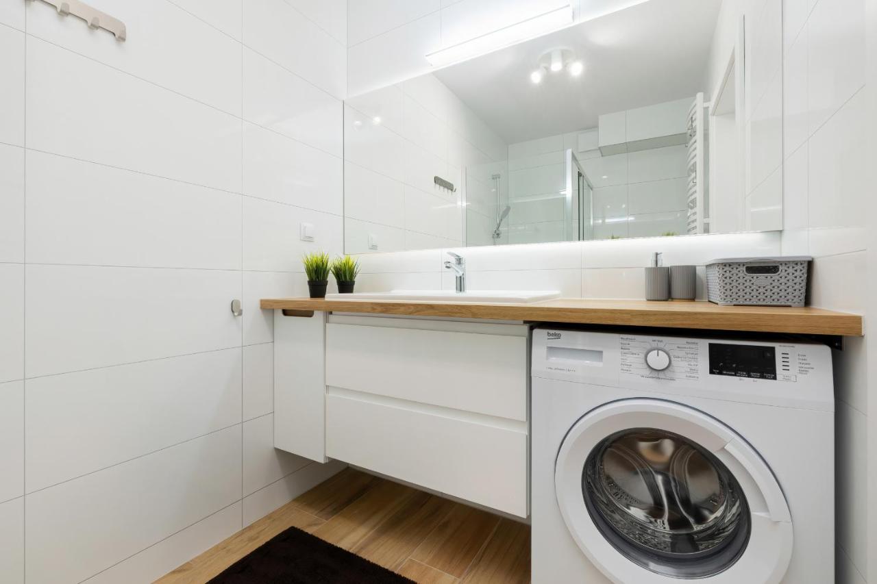 Apartamenty Platany Z Parkingiem By Noclegi Renters Kołobrzeg Exteriör bild