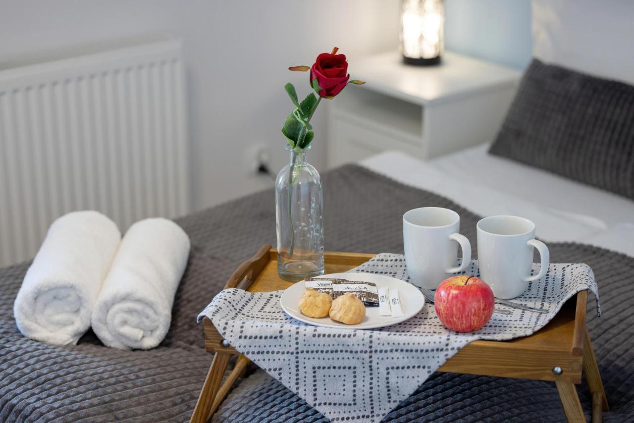 Apartamenty Platany Z Parkingiem By Noclegi Renters Kołobrzeg Exteriör bild
