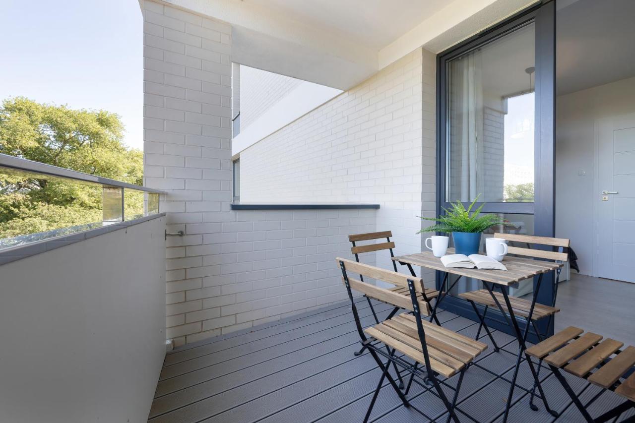 Apartamenty Platany Z Parkingiem By Noclegi Renters Kołobrzeg Exteriör bild
