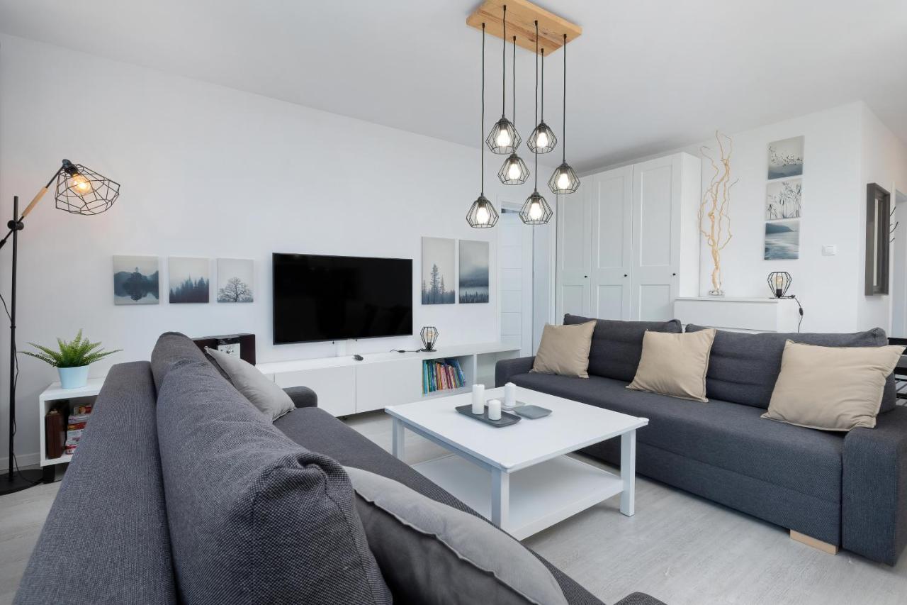 Apartamenty Platany Z Parkingiem By Noclegi Renters Kołobrzeg Exteriör bild