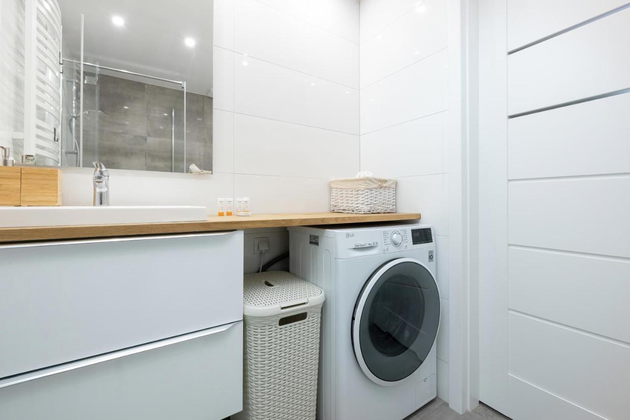 Apartamenty Platany Z Parkingiem By Noclegi Renters Kołobrzeg Exteriör bild