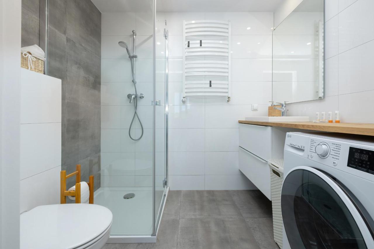 Apartamenty Platany Z Parkingiem By Noclegi Renters Kołobrzeg Exteriör bild